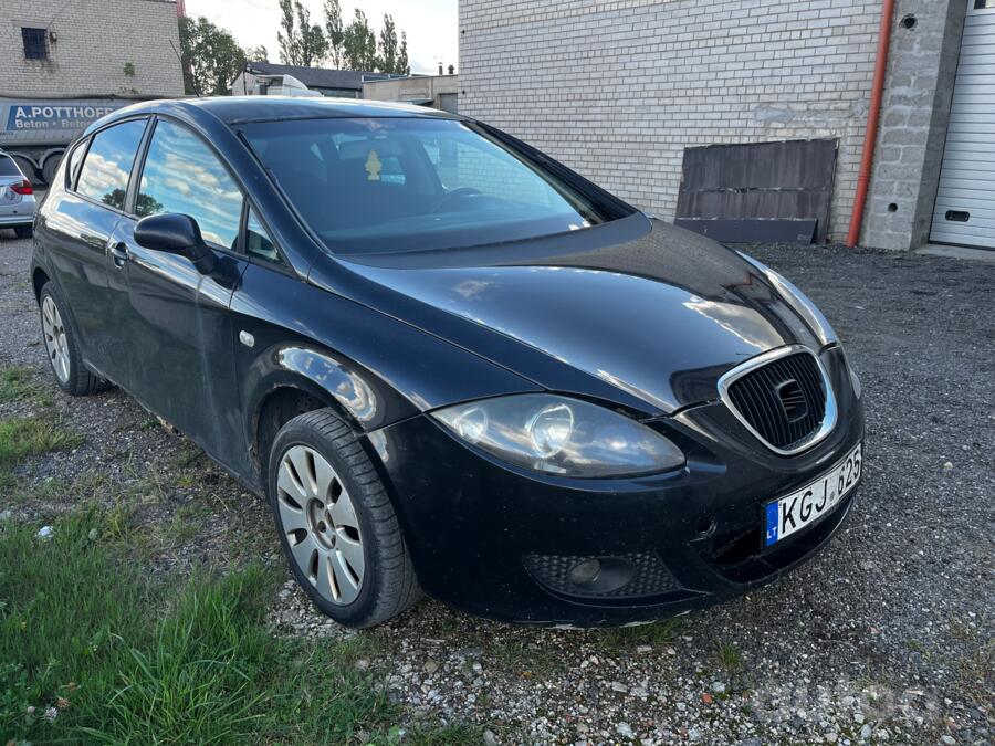 SEAT Leon 2 generation Hatchback 5-doors