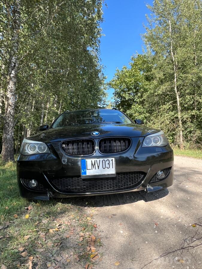 BMW 5 Series E60/E61 Touring wagon
