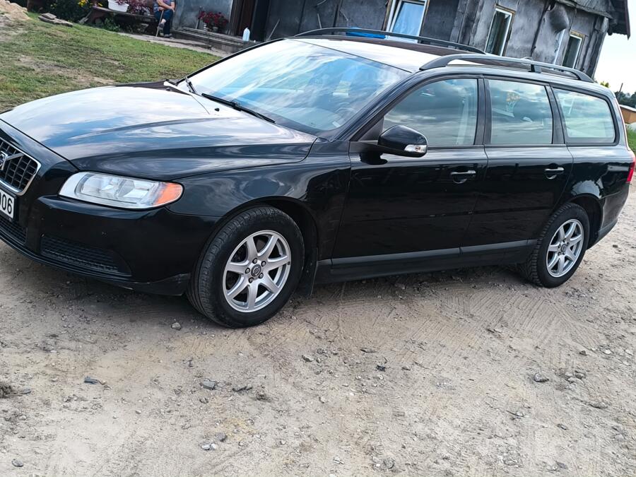 Volvo V70 3 generation wagon