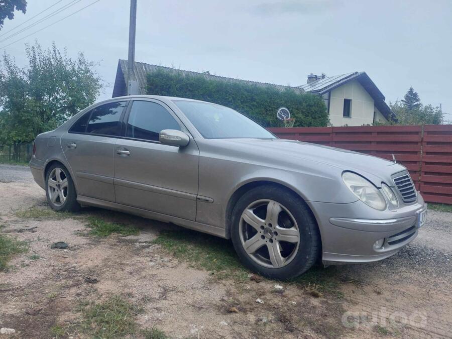 Mercedes-Benz E-Class W211 Sedan