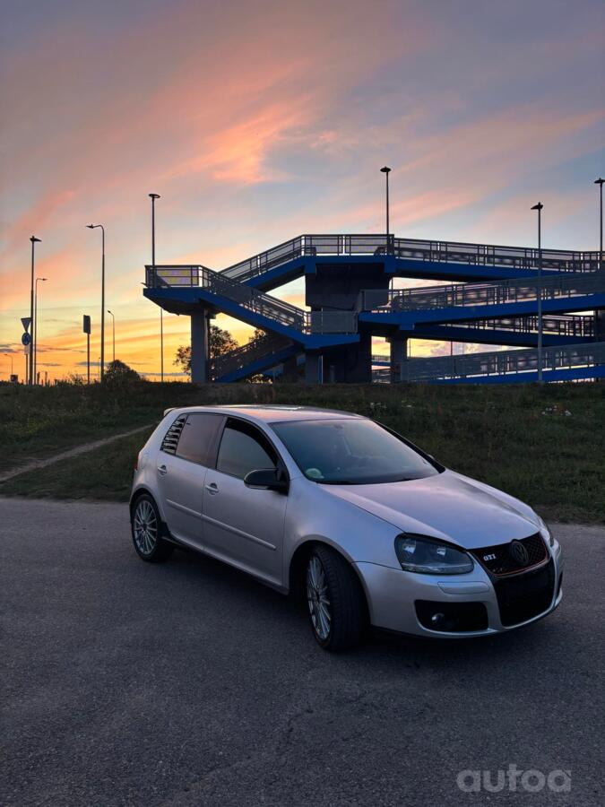 Volkswagen Golf GTI 5 generation