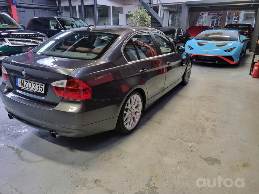BMW 3 Series E90/E91/E92/E93 Sedan