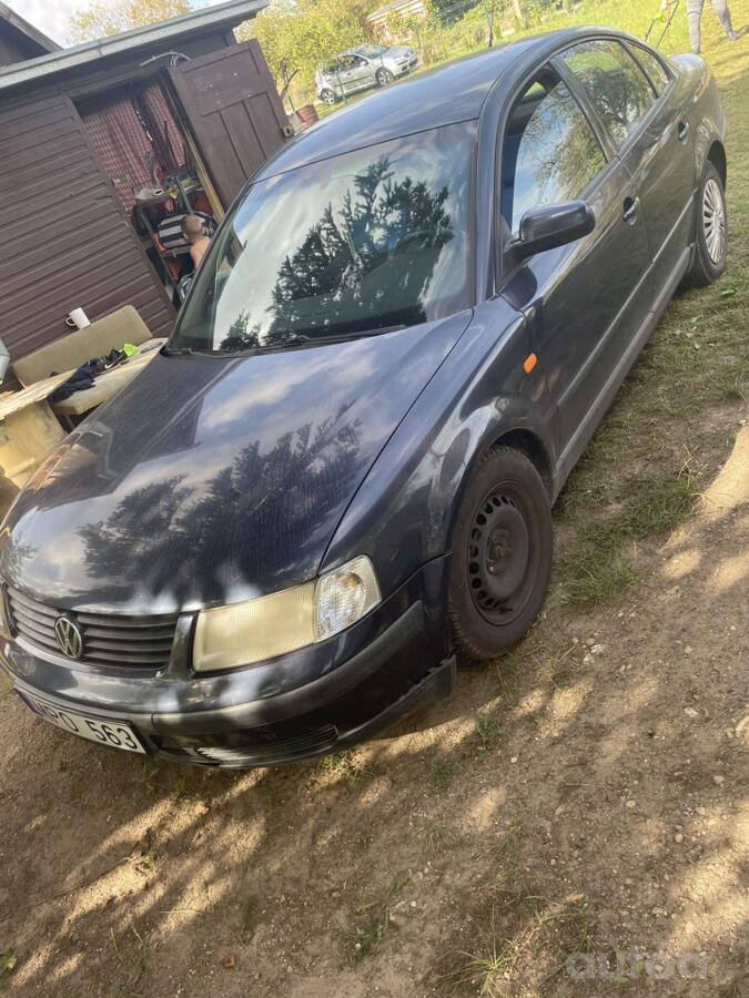 Volkswagen Passat B5 Sedan 4-doors