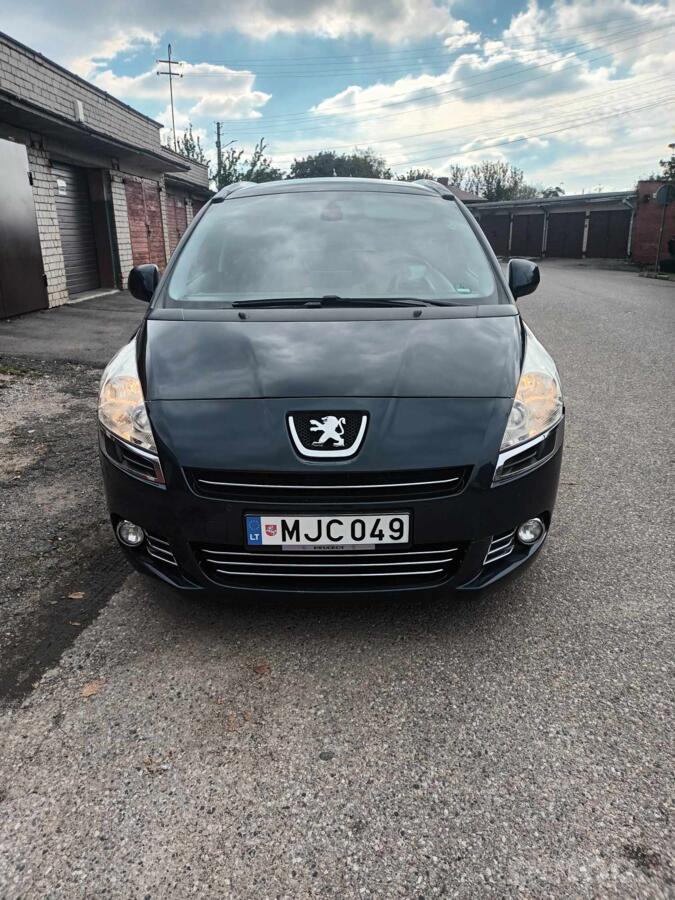 Peugeot 5008 1 generation Minivan
