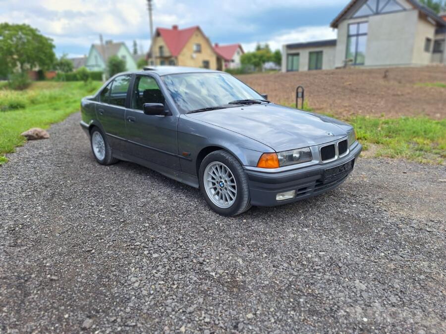 BMW 3 Series E36 Sedan