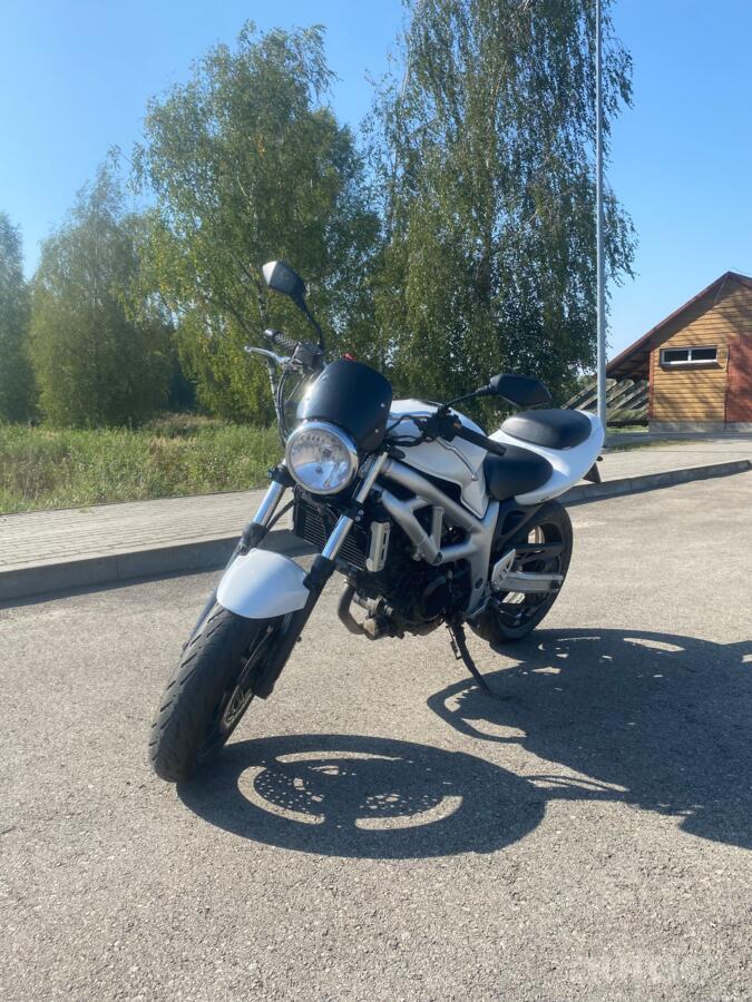 Suzuki SV