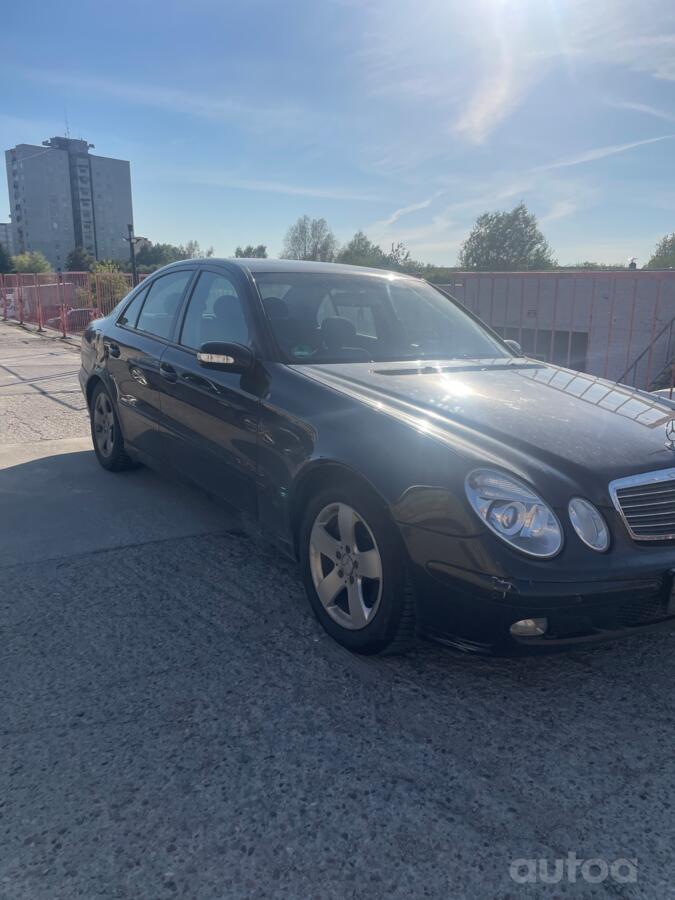 Mercedes-Benz E-Class W211 Sedan