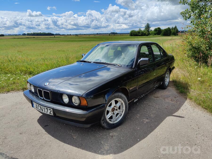 BMW 5 Series E34 Sedan