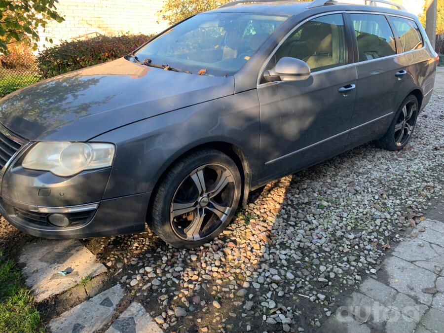 Volkswagen Passat B6 wagon 5-doors