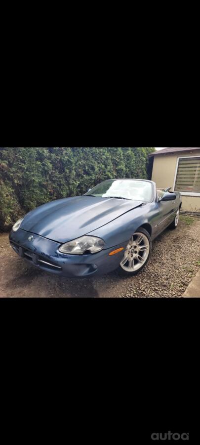 Jaguar XK X100 XK8 cabriolet 2-doors
