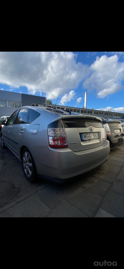 Toyota Prius 2 generation Hatchback