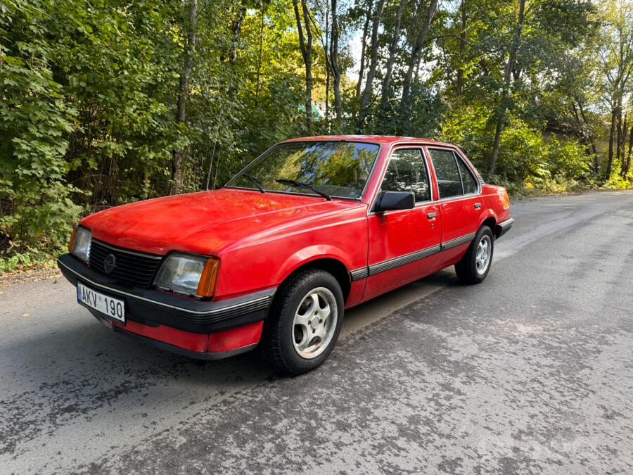 Opel Ascona C Sedan 4-doors