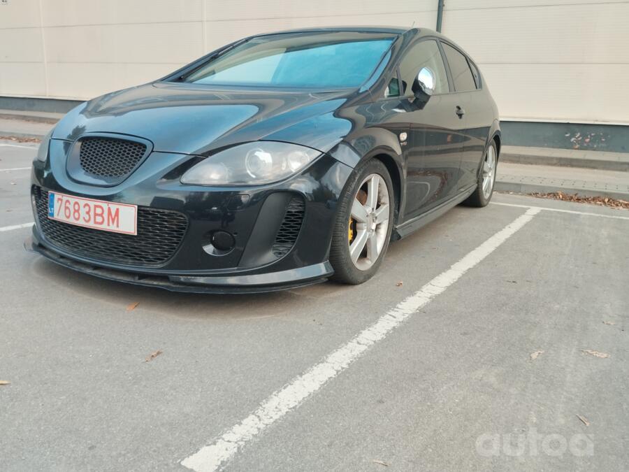 SEAT Leon 2 generation Hatchback 5-doors
