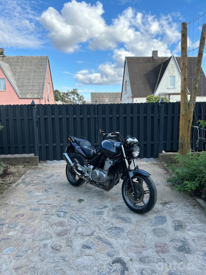 Honda CBF