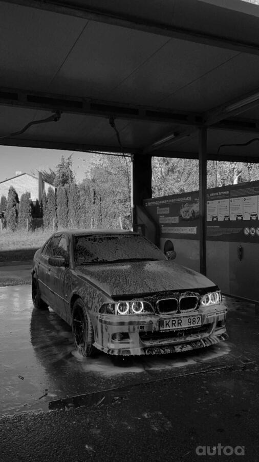 BMW 5 Series E39 Sedan 4-doors