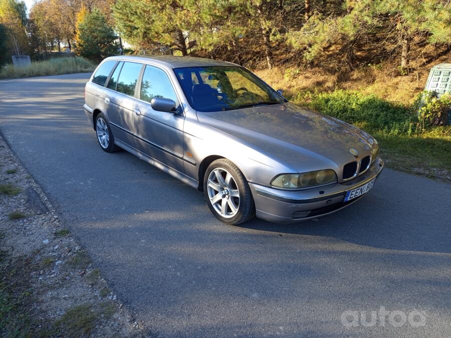 BMW 5 Series E39 Touring wagon