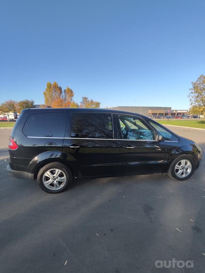 Ford Galaxy 2 generation Minivan