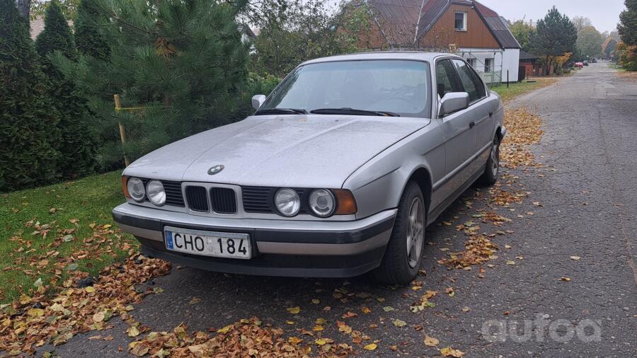 BMW 5 Series E34 Sedan