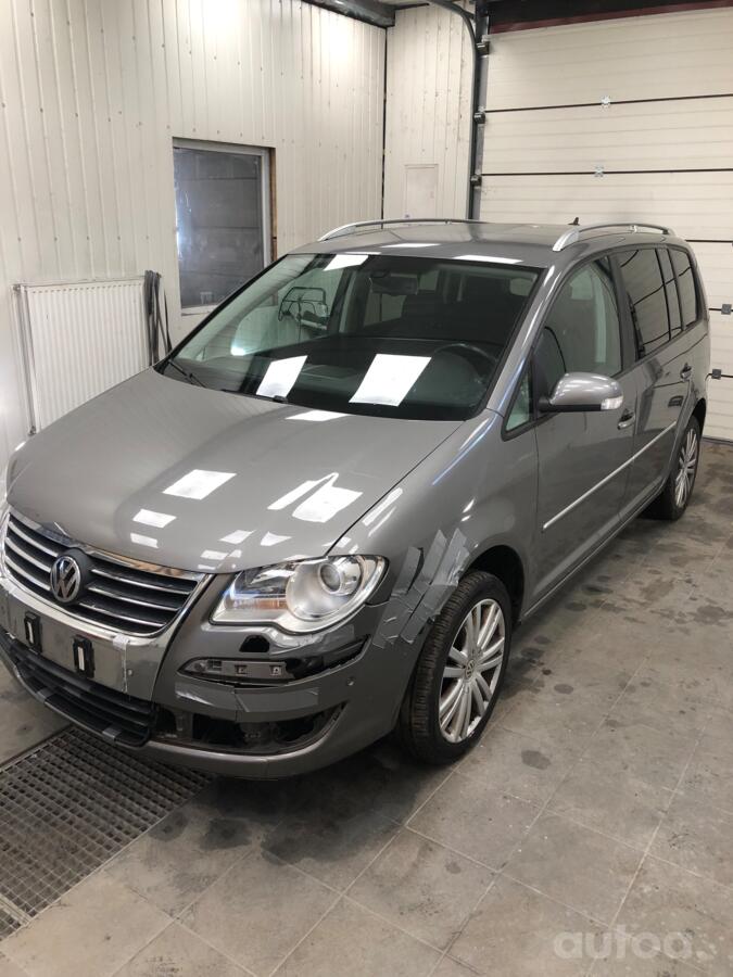 Volkswagen Touran 1 generation Minivan