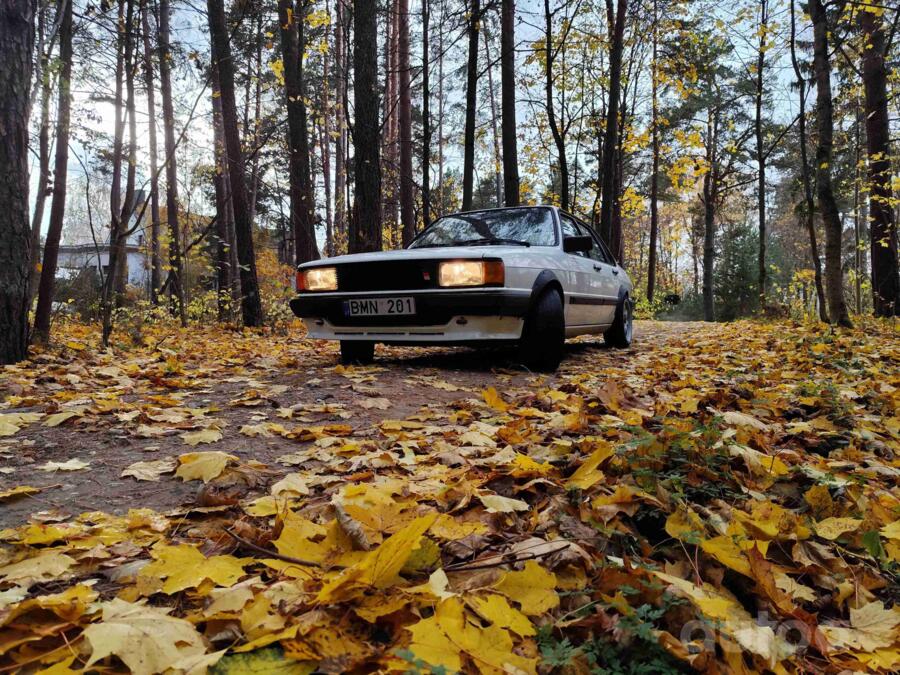 Audi 80