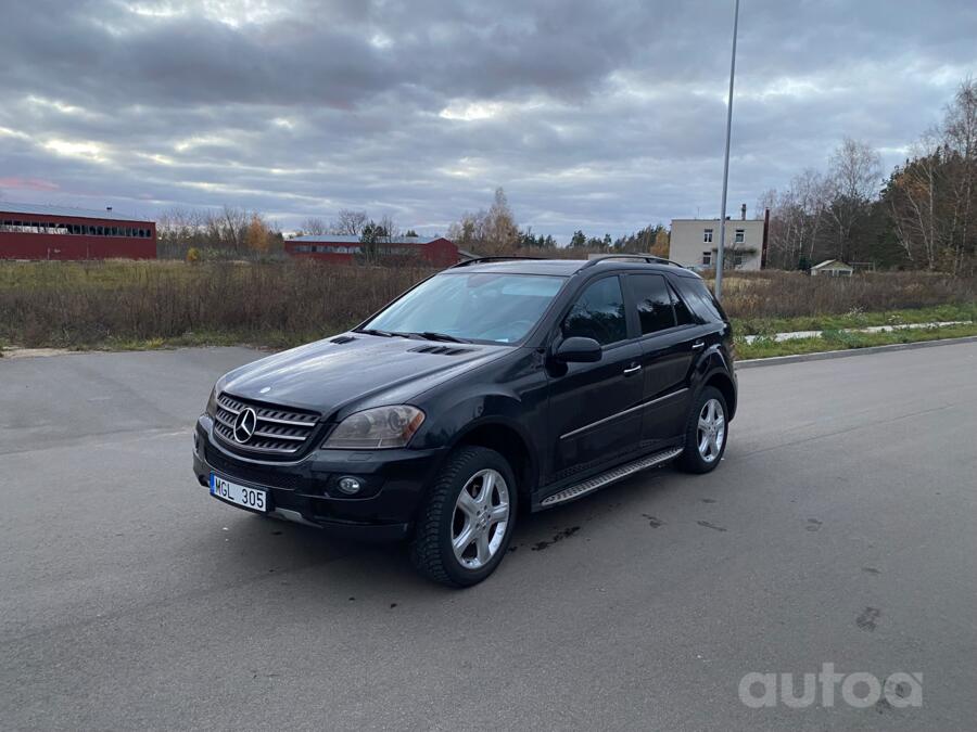 Mercedes-Benz M-Class W164 Crossover 5-doors