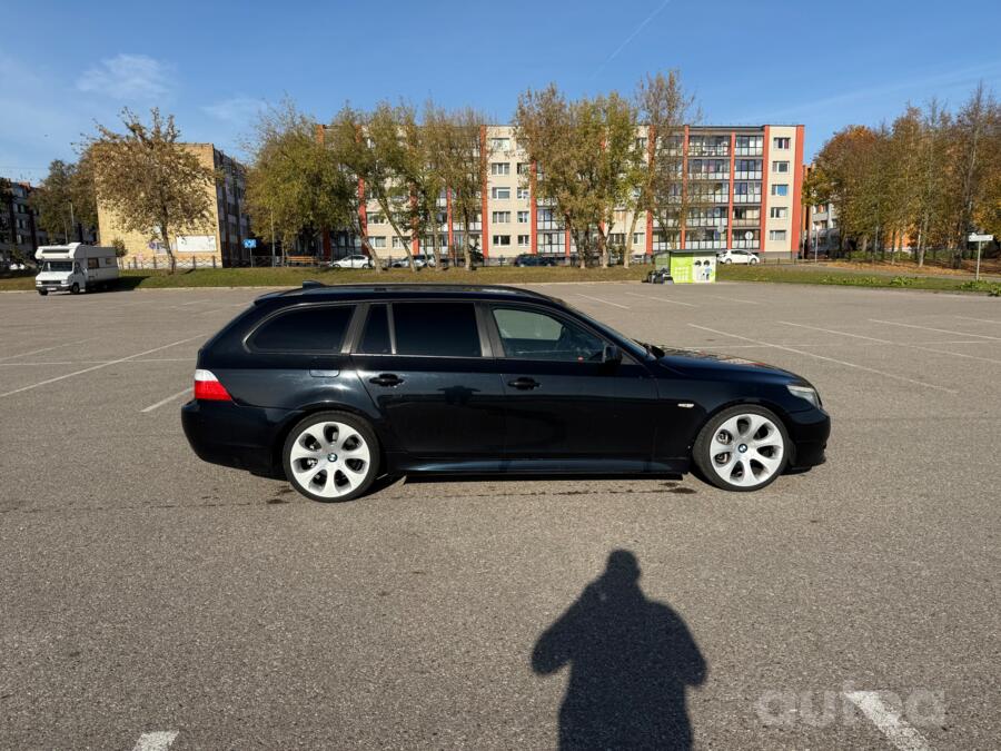 BMW 5 Series E60/E61 Touring wagon