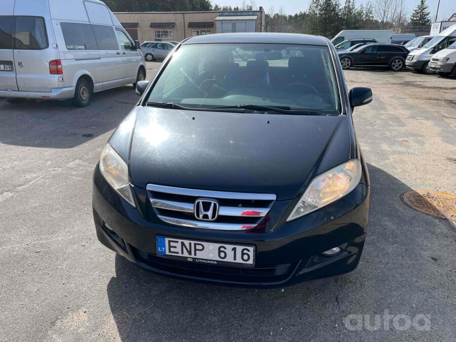 Honda FR-V