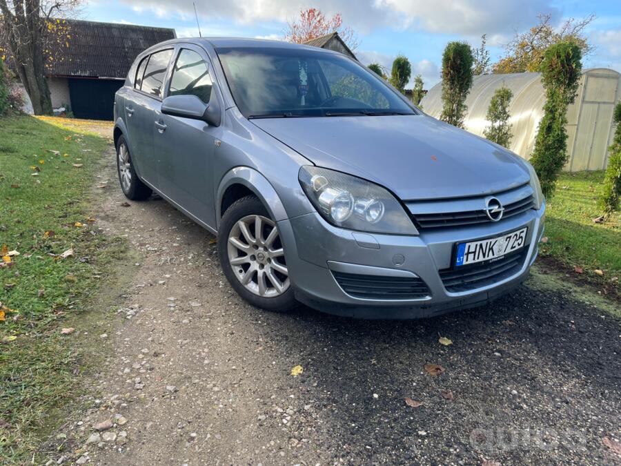 Opel Astra H Hatchback