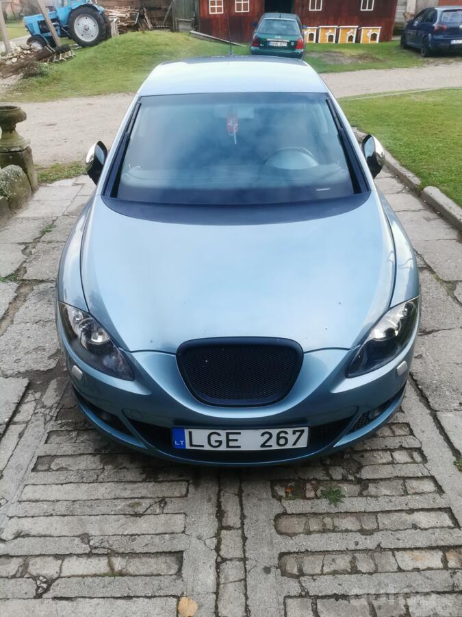 SEAT Leon 2 generation Hatchback 5-doors