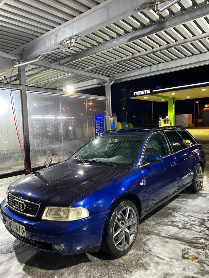 Audi A4 B5 Avant wagon 5-doors