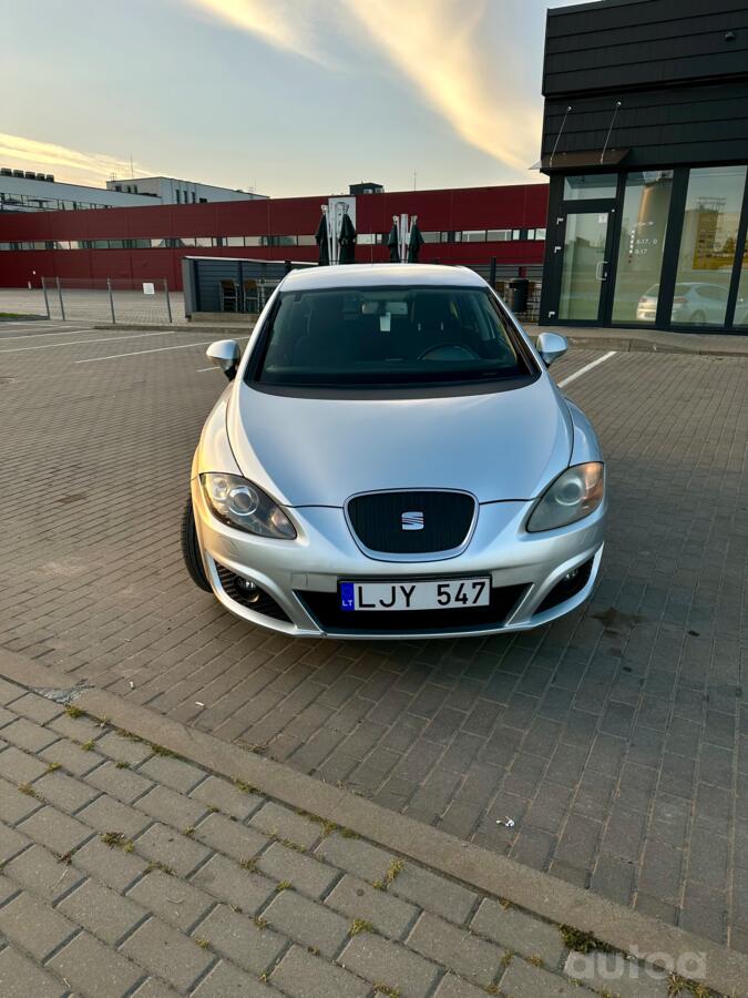 SEAT Leon 2 generation [restyling] Hatchback