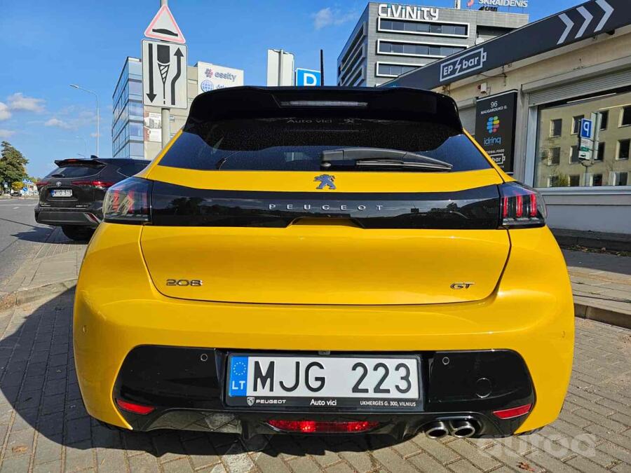 Peugeot 208