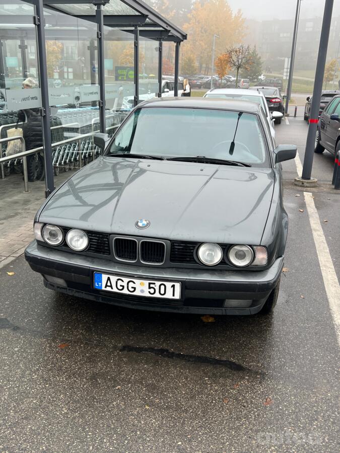 BMW 5 Series E34 Sedan