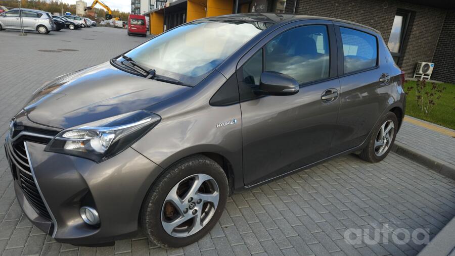 Toyota Yaris 3 generation [restyling]