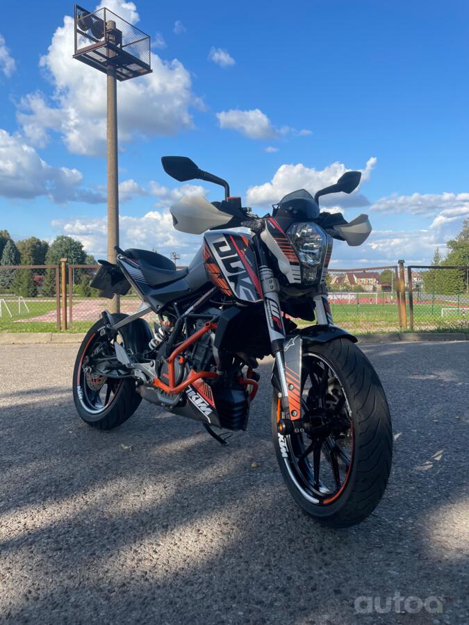 KTM Duke