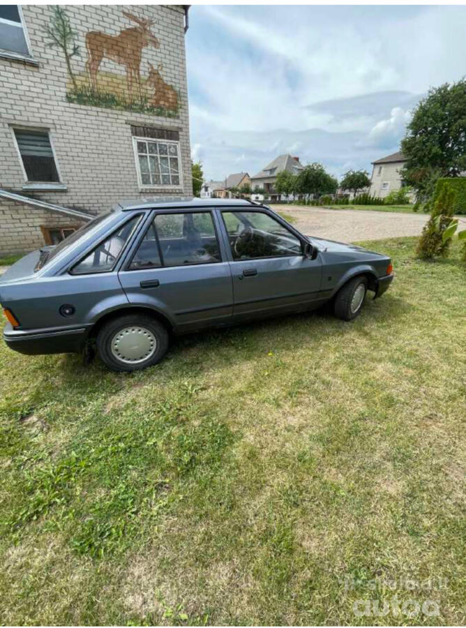 Ford Escort 4 generation Hatchback 5-doors