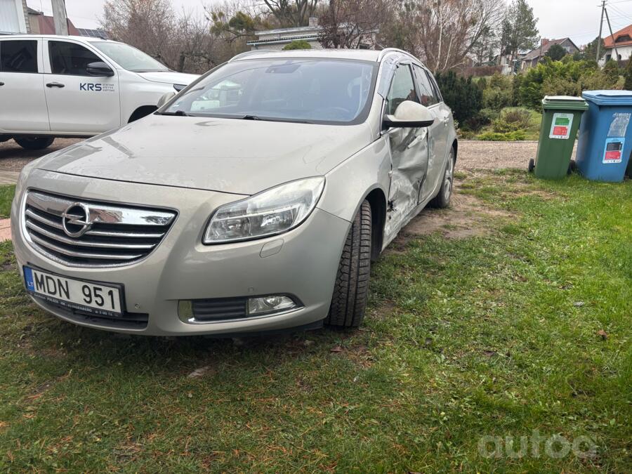Opel Insignia A Sports Tourer wagon 5-doors