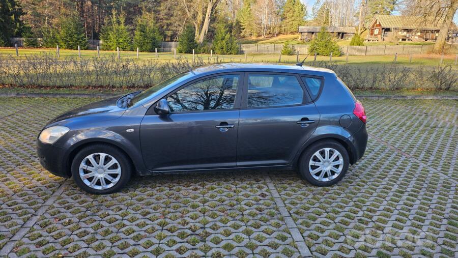 Kia Cee'd 1 generation Hatchback 5-doors