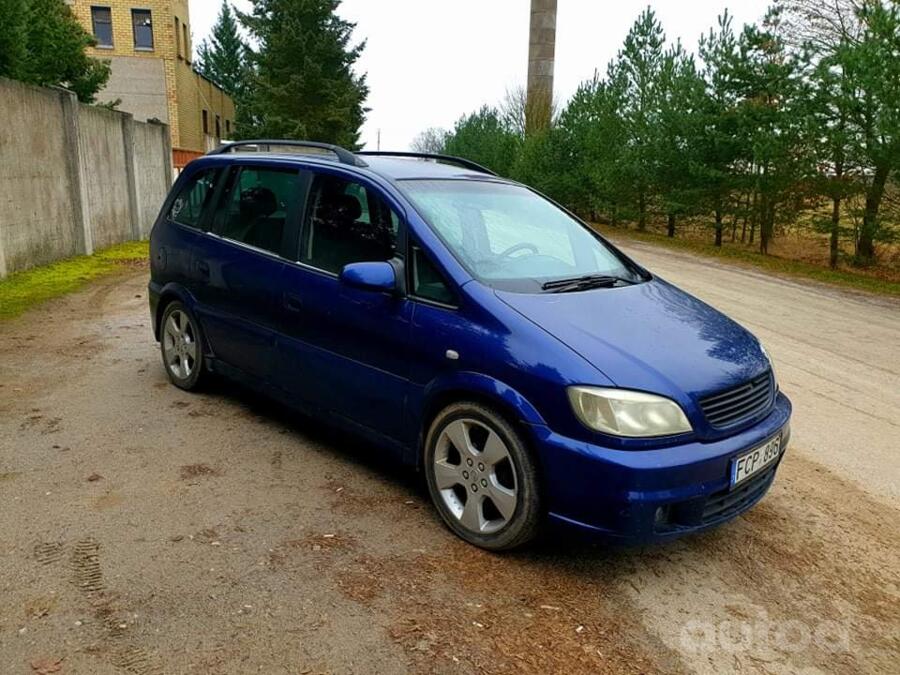Opel Zafira OPC A [restyling]