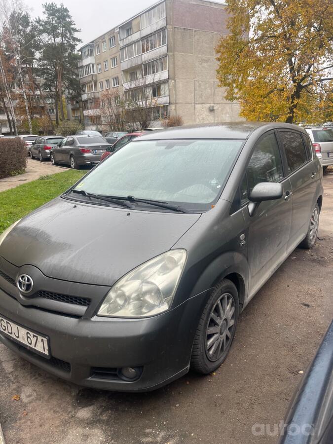 Toyota Corolla Verso 1 generation [restyling] Minivan