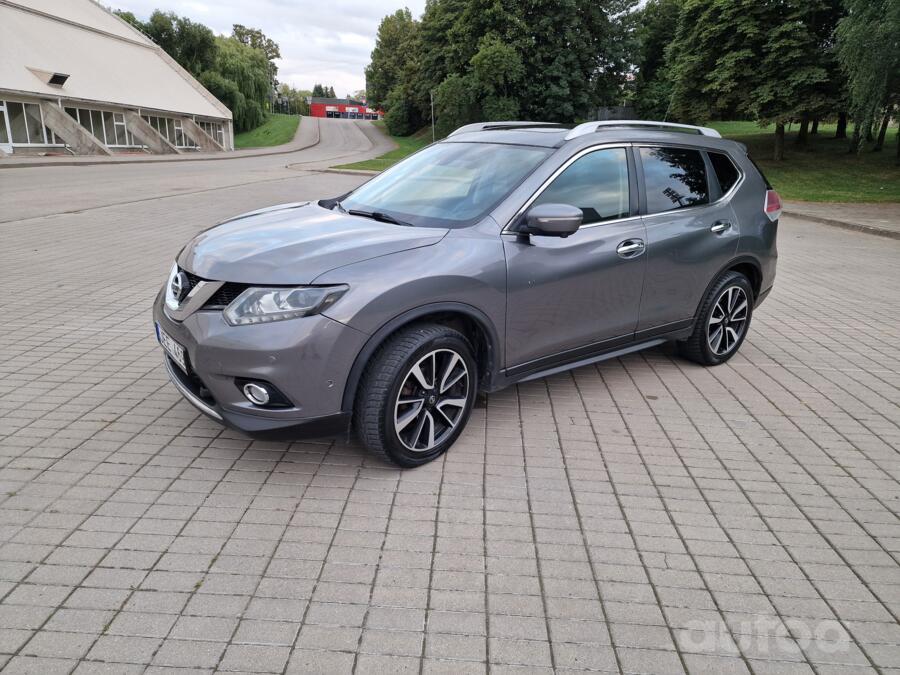 Nissan X-Trail T32 Crossover