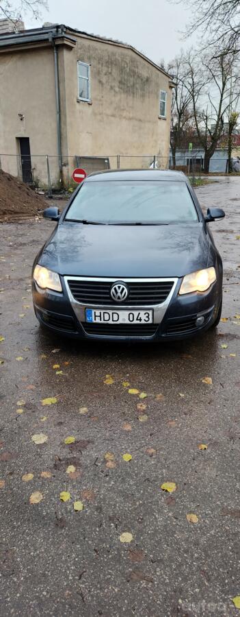 Volkswagen Passat B6 Sedan 4-doors