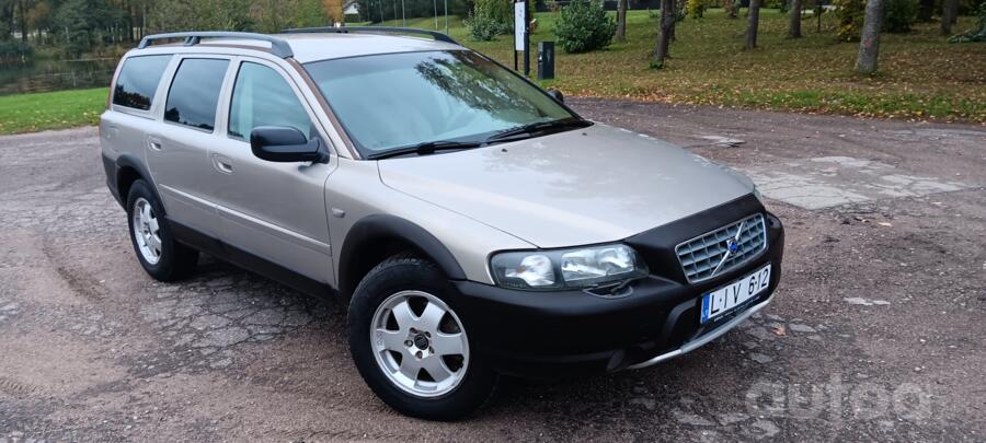 Volvo XC70 2 generation wagon