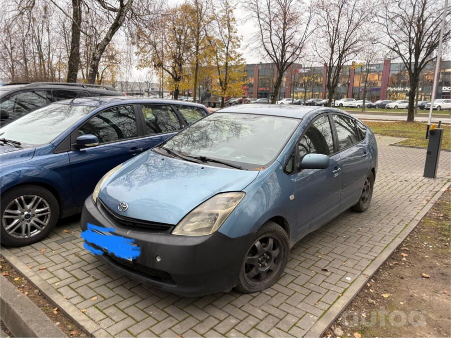 Toyota Prius 2 generation Hatchback