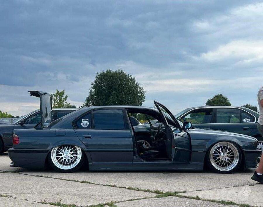 BMW 7 Series E38 [restyling] Sedan