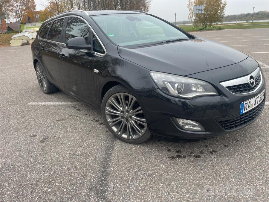 Opel Astra J [restyling] Sports Tourer wagon 5-doors
