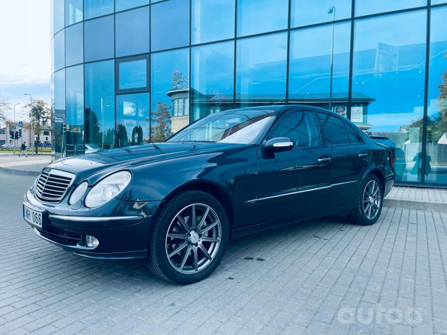 Mercedes-Benz E-Class W211 Sedan