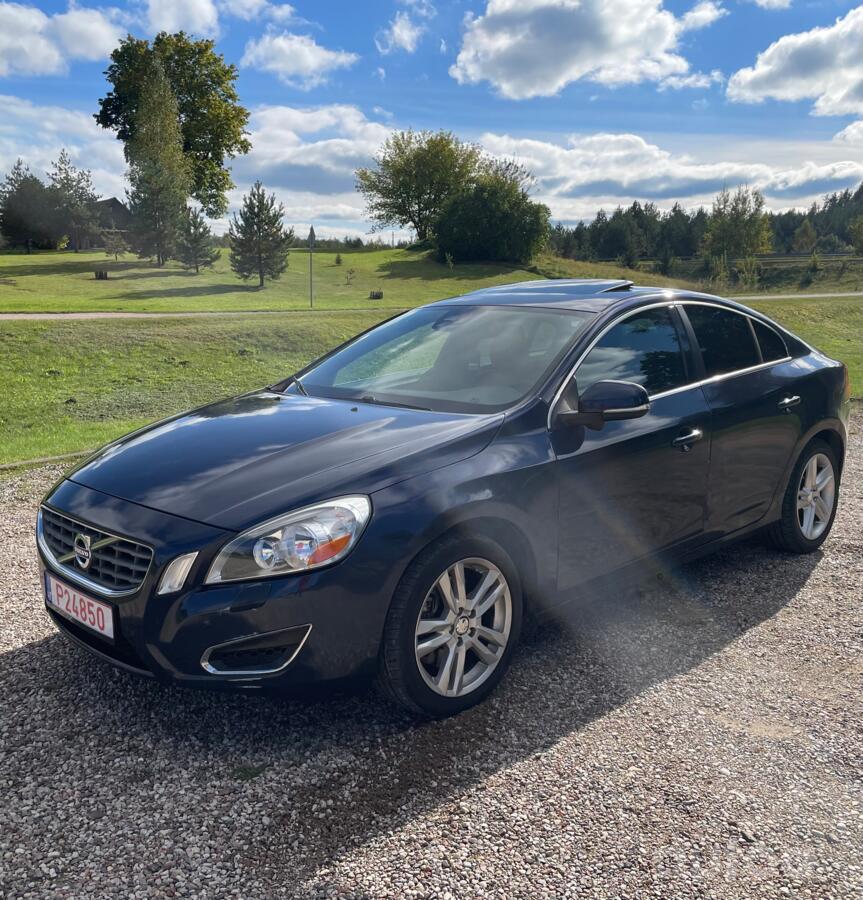 Volvo S60 2 generation Sedan