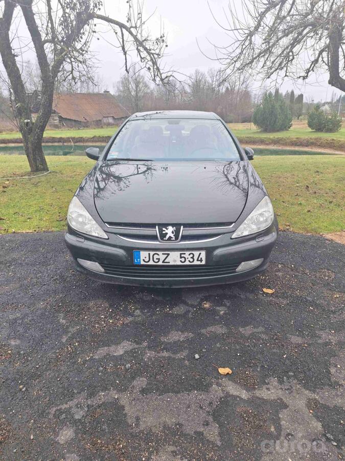 Peugeot 607