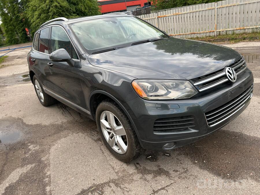 Volkswagen Touareg 2 generation Crossover